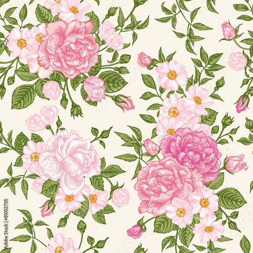 Seamless pattern wit roses.