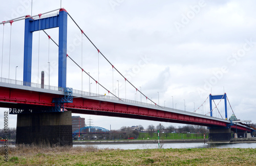 Duisburg Brigde over the Rhine River © Sinuswelle