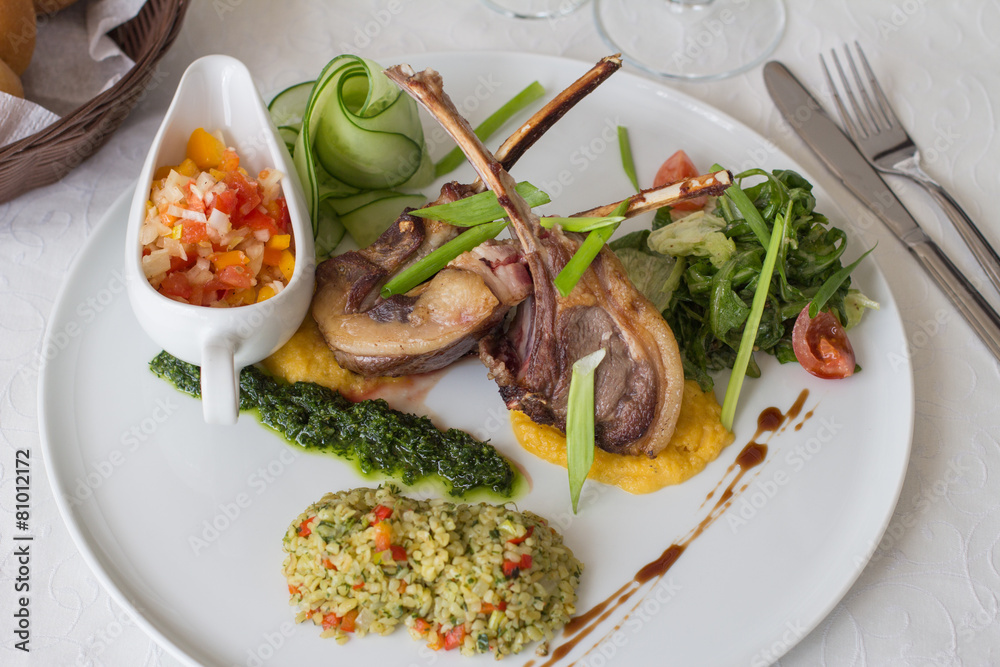Rack of lamb with bulgur and grilled vegetables