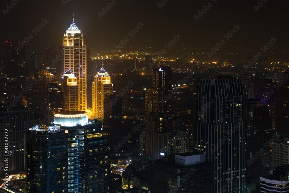 Fototapeta premium Bangkok cityscape by night