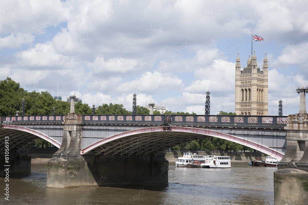 Fototapeta premium Houses of Parliament and Lambeth Bridge; London