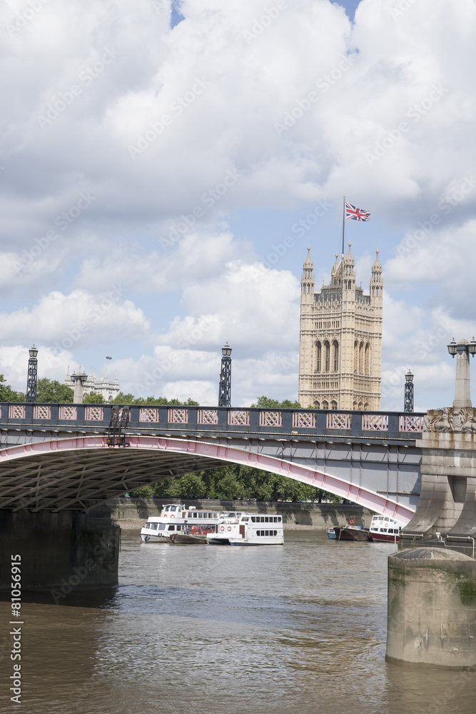 Fototapeta premium Houses of Parliament and Lambeth Bridge; London