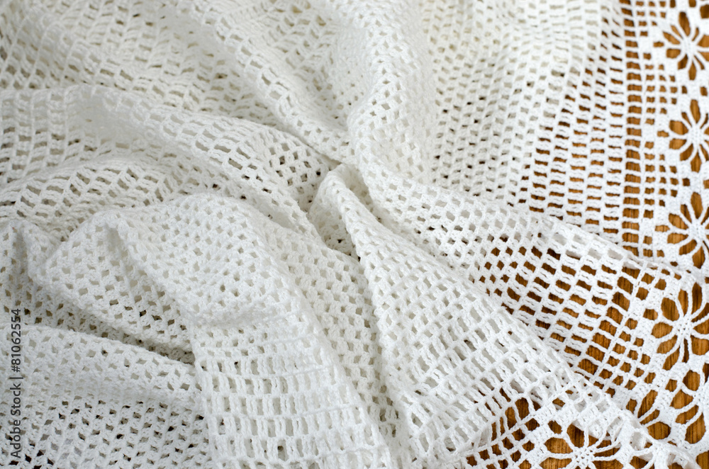 Crochet with white yarn.