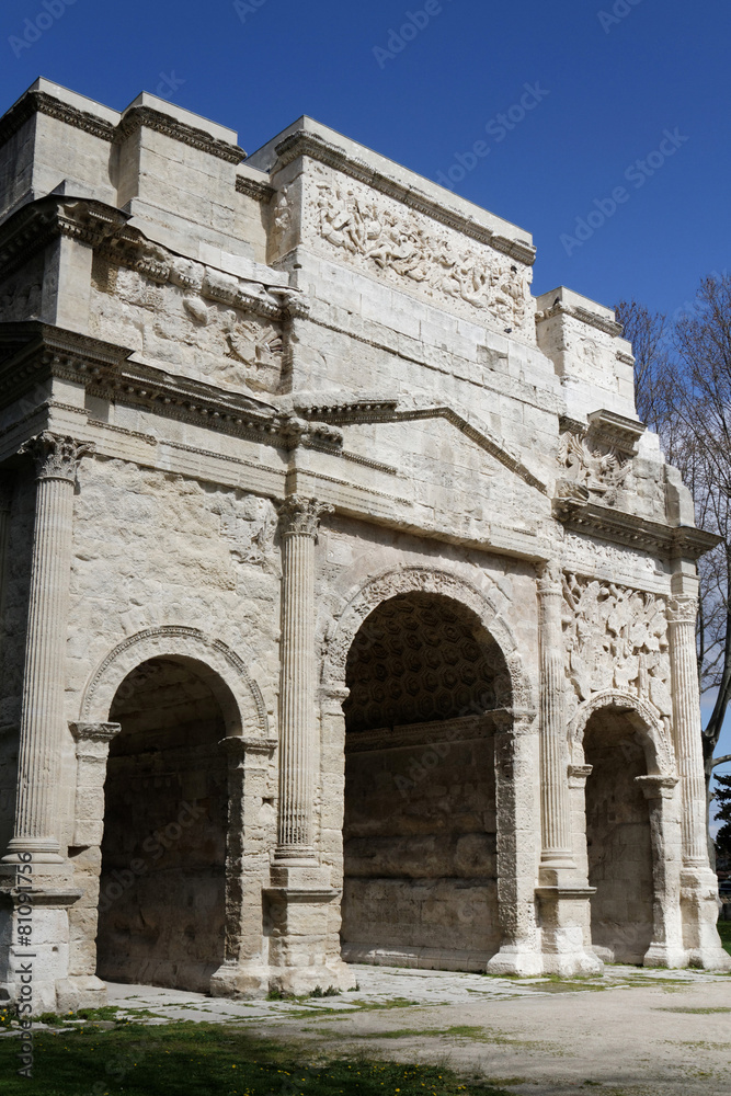 Vue verticale de l'Arc de Triomphe d'Orange
