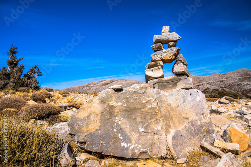 Steinmännchen auf Kreta auf der Hochebene Nida photo