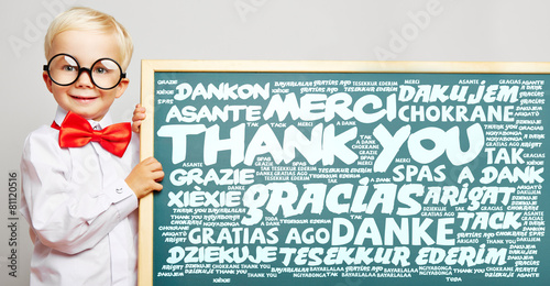 Danke in vielen Sprachen auf einer Tafel