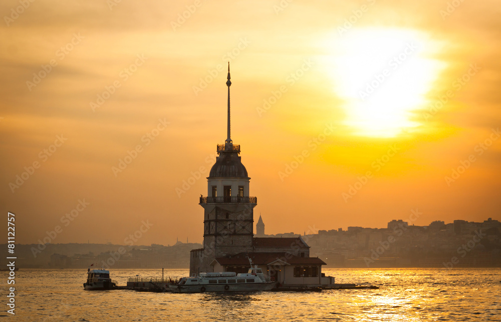 Maiden's Tower located in the middle of Bosphorus strait, Istanb