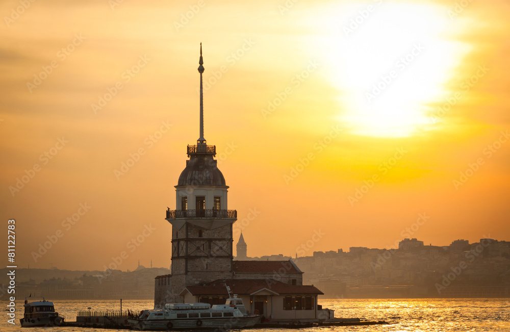 Maiden's Tower located in the middle of Bosphorus strait, Istanb