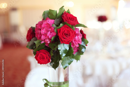 Red bouquet for wedding table