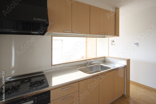 対面式キッチン イメージ シンプル家具小物なし 施工例