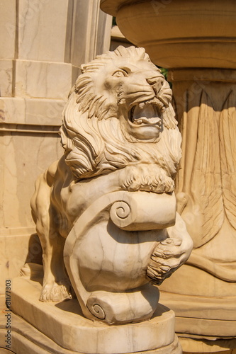 Park sculpture representing an angry lion