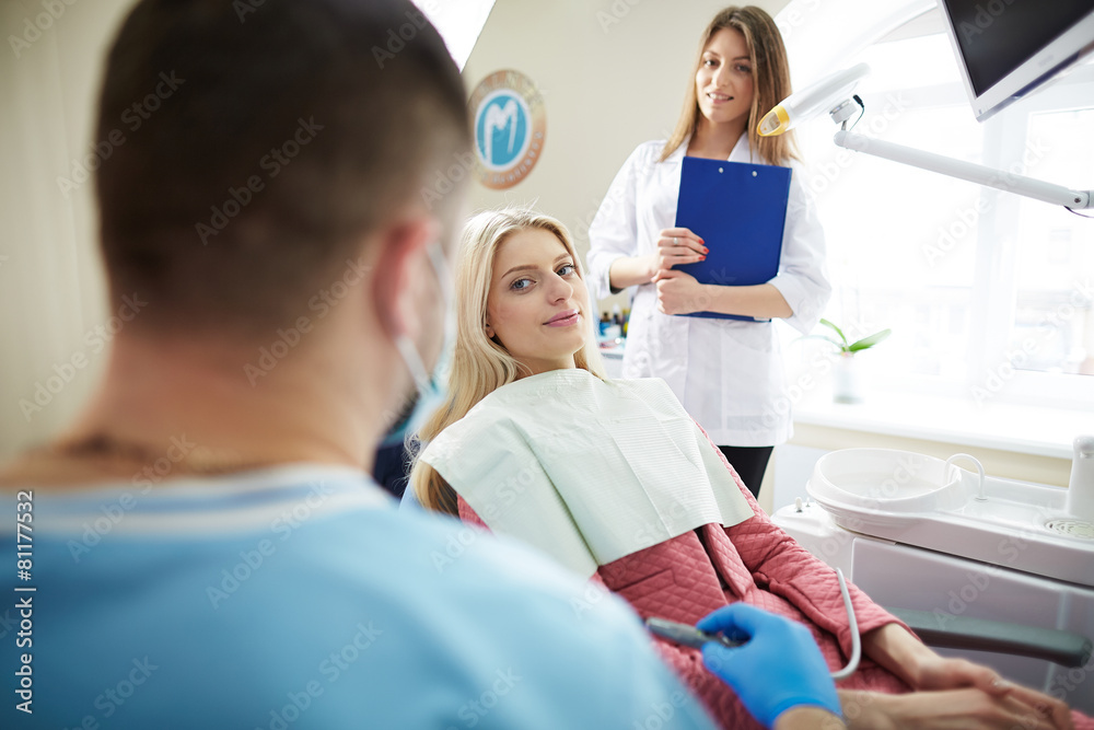 Fototapeta premium Patient girl in dentist