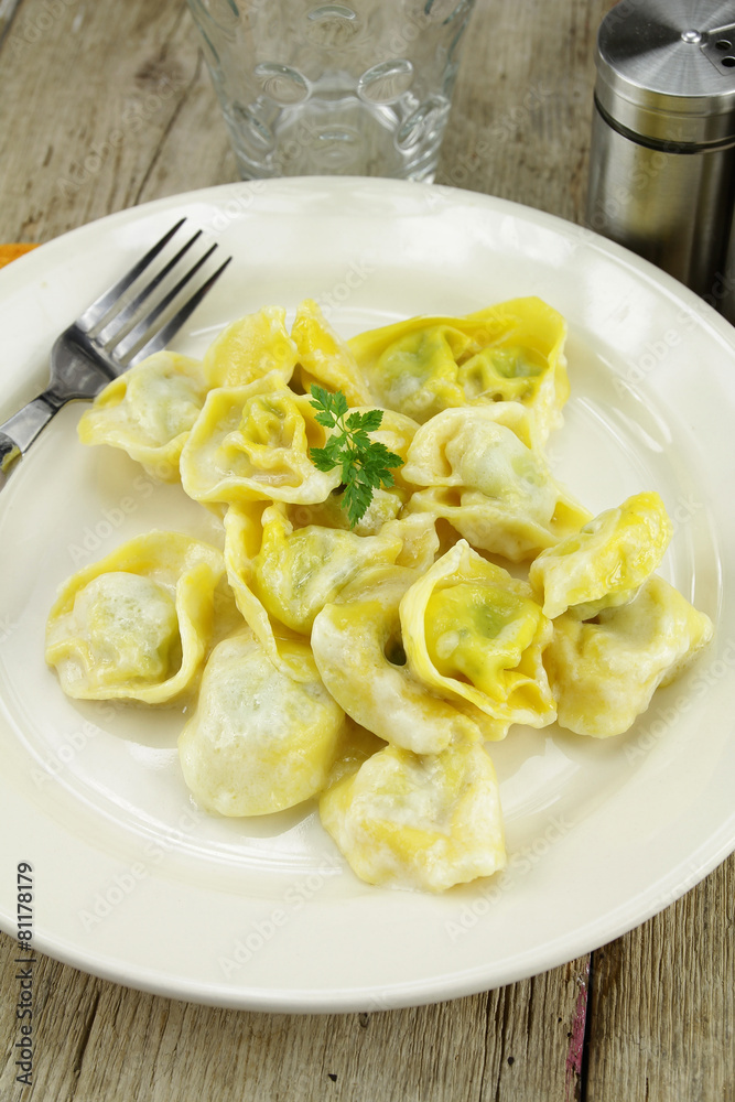 tortellini tortellini