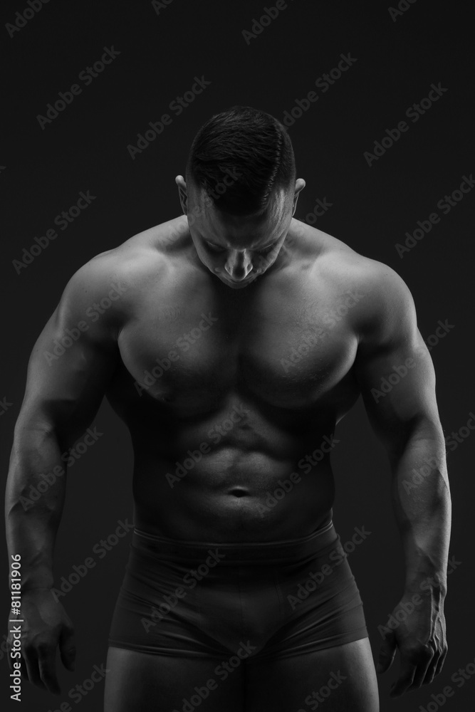 Bodybuilder with great body anatomy