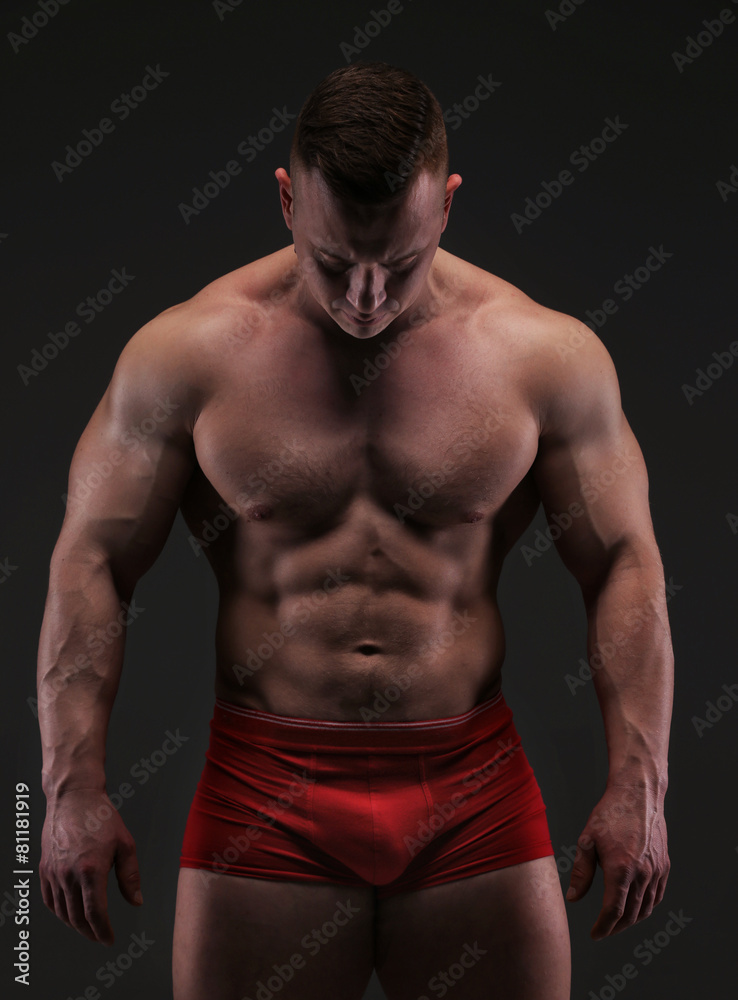 Bodybuilder with great body anatomy