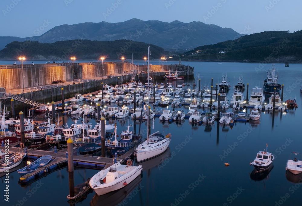 Puerto de Lastres. Asturias. Vista nocturna