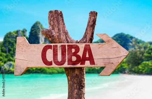 Canvas Print Cuba wooden sign with beach background