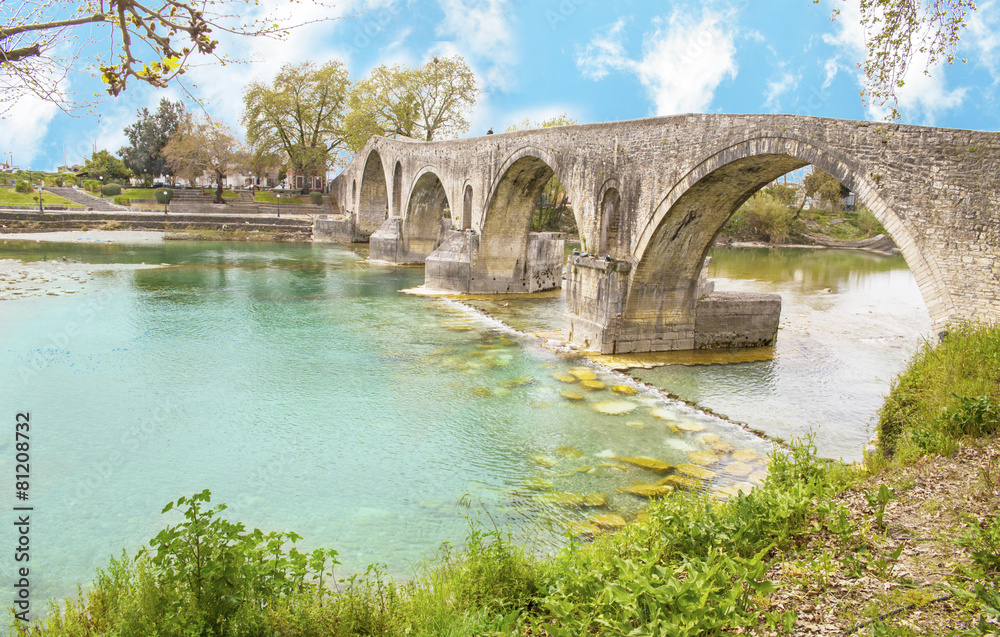 Fototapeta premium Arta's city old arced bridge - Epirus Greece