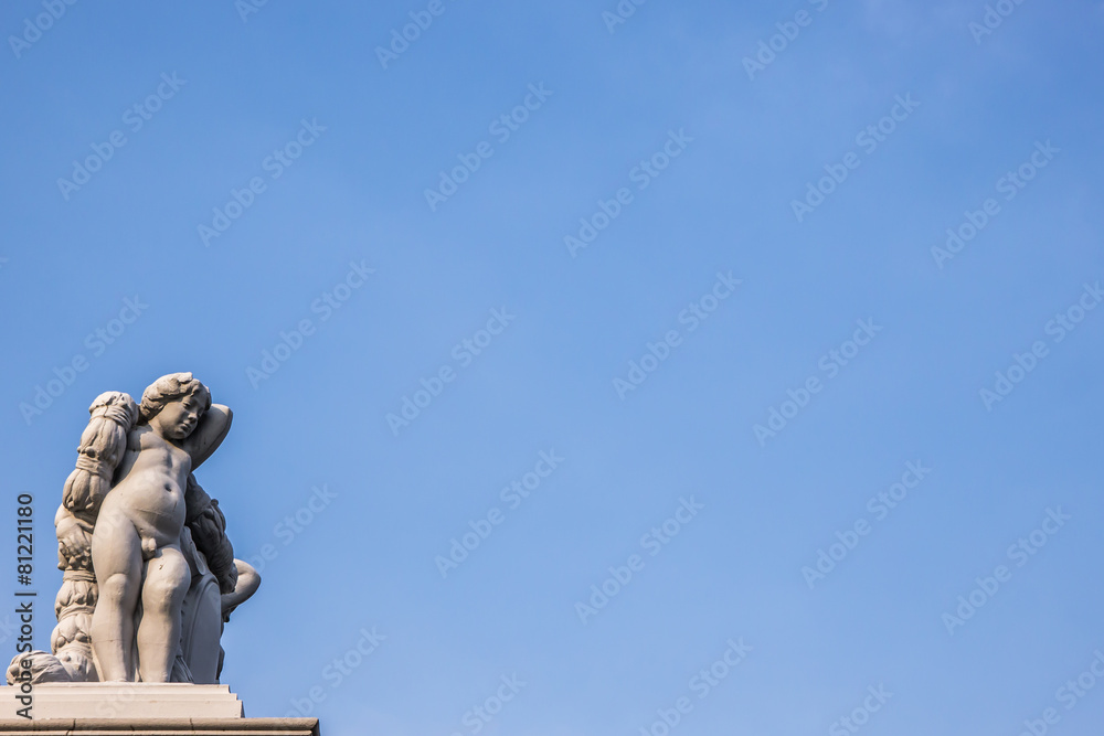 Fototapeta premium Angel statue art on fence of Throne Hall