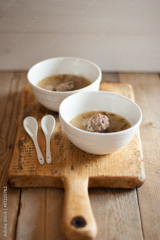 Vietnamese meatballs in broth