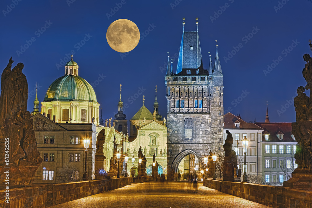 Obraz premium Karlsbrücke Prag beleuchtet