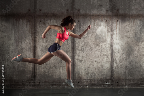Obraz na plátně Boční pohled na běžící ženy