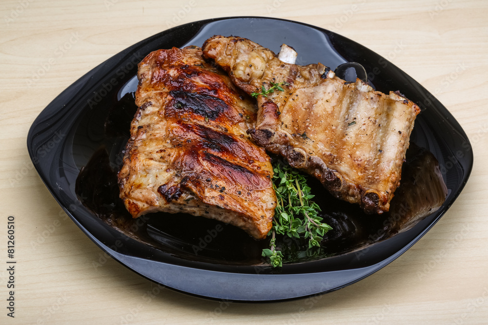 Roasted pork ribs