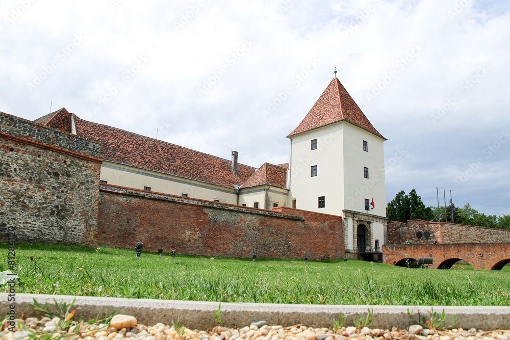 Mittelalterliches Schloss in Sarvar