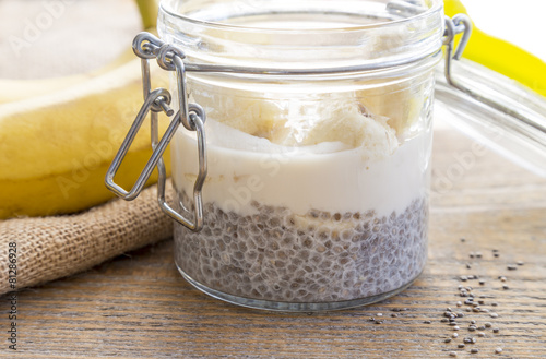 Chia Pudding mit Banane