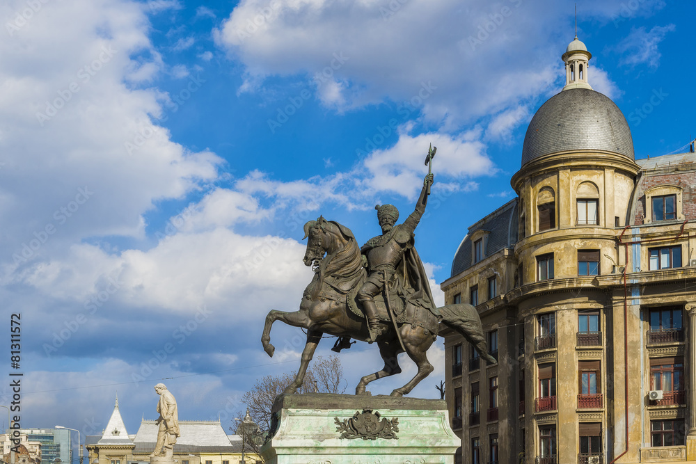 Obraz premium Statue of Michael the Brave near Univeristy square in Bucharest