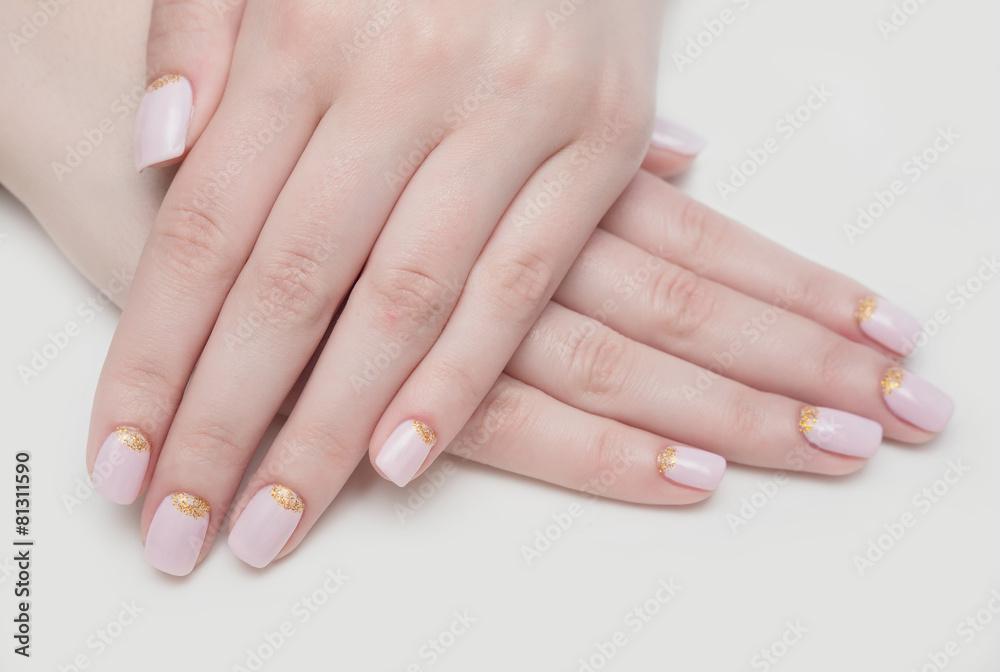 nails