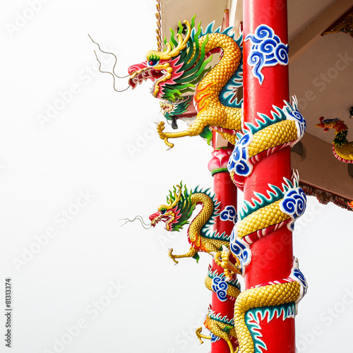 Chinese style of dragon decorate at column