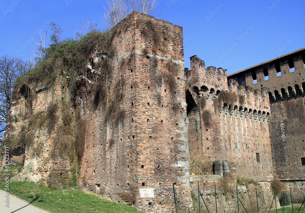 Milano Castello Sforzesco mura antiche