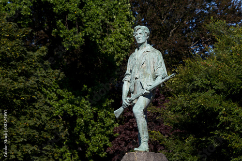 Minuteman Statue photo