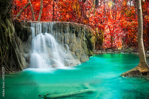Fototapeta Naklejka Na Ścianę i Meble -  Beautiful waterfall in autumn forest 