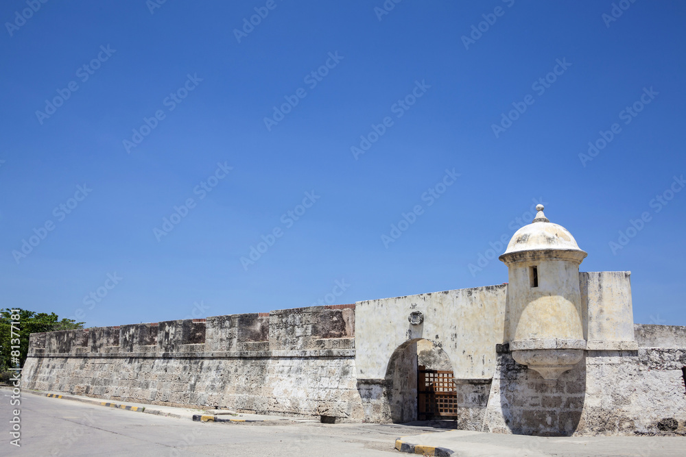 Muralla del histórico Fuerte de San Sebastian del Pastelillo ubicado en Manga en la ciudad antigua de Cartagena de Indias en Colombia.