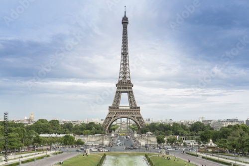Blue sky and Eiffel Tower view from Trocadero © bunditsn