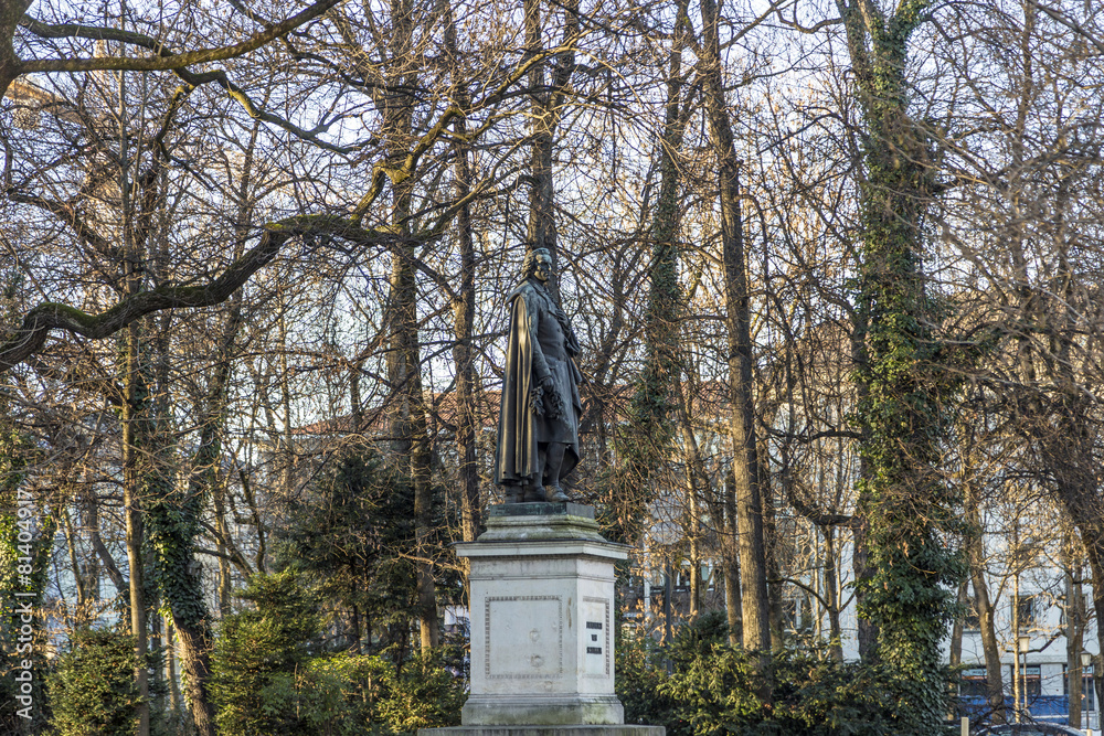 statue of Friedrich von SChiller at the Maximiliansplatz in Muni