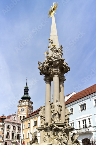 Mikulov, Dreifaltigkeits-Säule und St. Wenzels-Kirche © fine pics