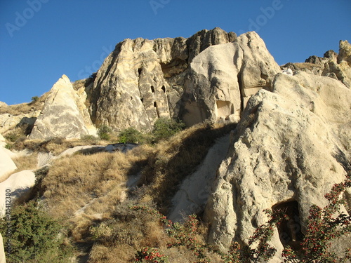 Древние пещерные дома в горах Каппадокии