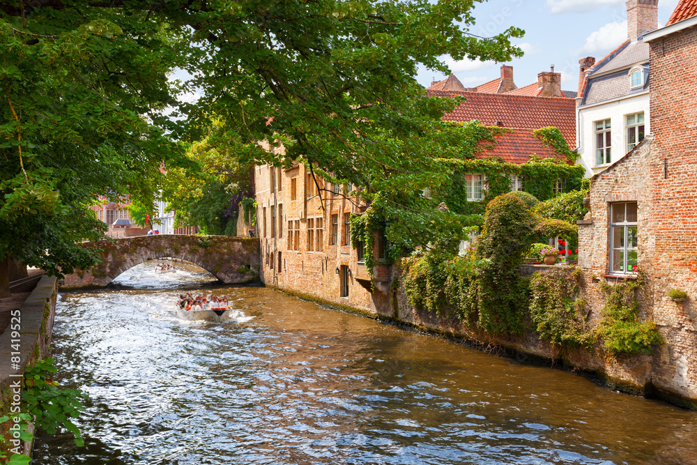 Groenerei or Green canal of Bruges, Belgium. Groenerei or Green canal of Bruges, Belgium.