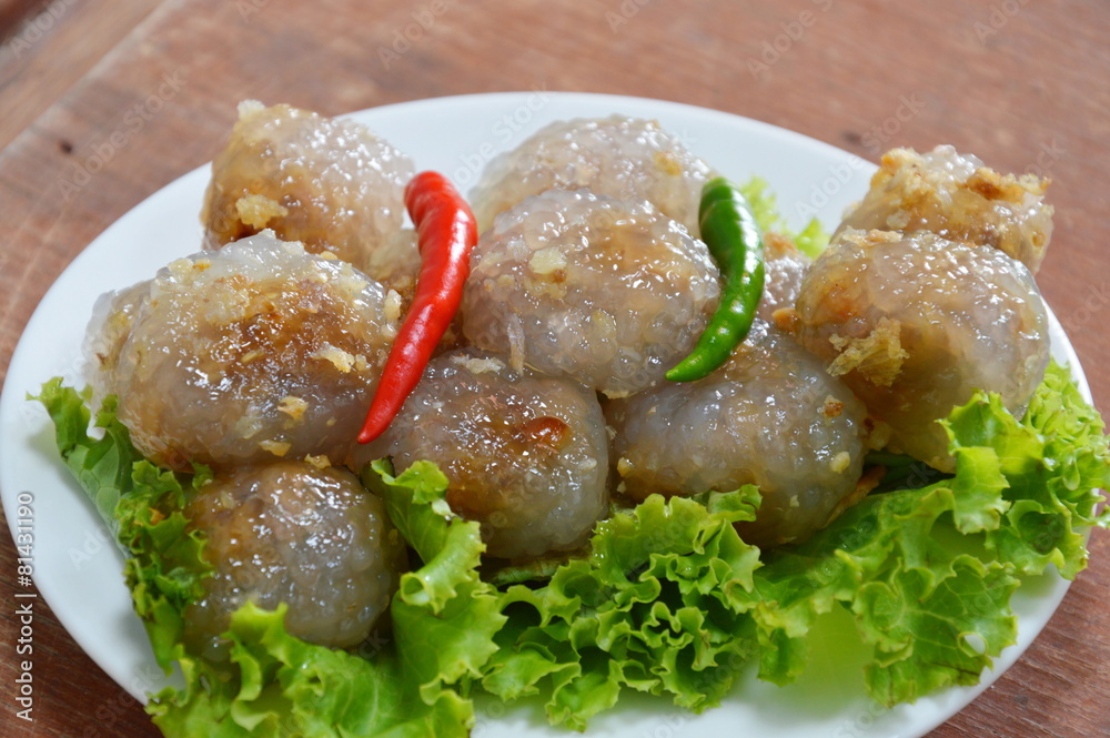 tapioca balls with pork filling