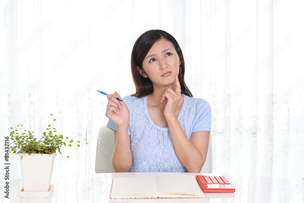 笑顔の女性 笑顔の女性