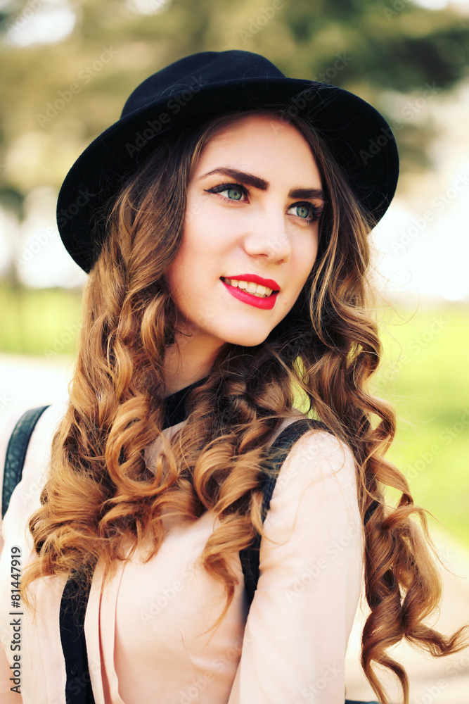 Сonsumerism, fashion concept - smiling young trendy hipster girl Сonsumerism, fashion concept - smiling young trendy hipster girl