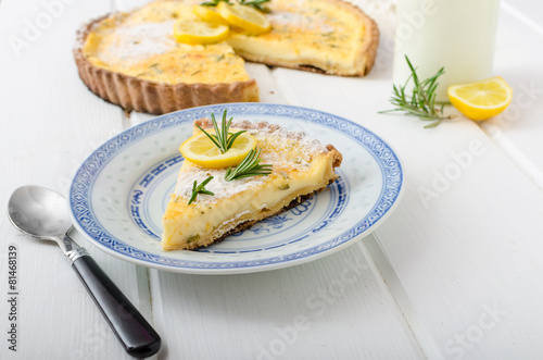 Lemon tart with rosemary