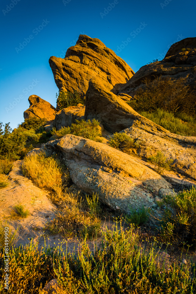 Obraz premium Evening light on rocks at Vasquez Rocks County Park, in Agua Dul