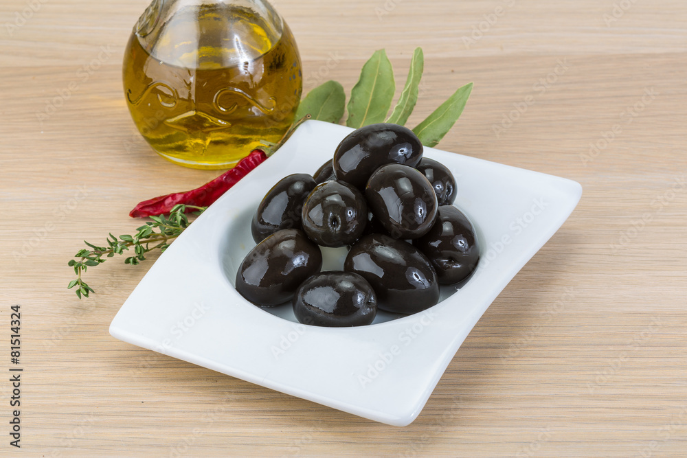 Black olives Black olives