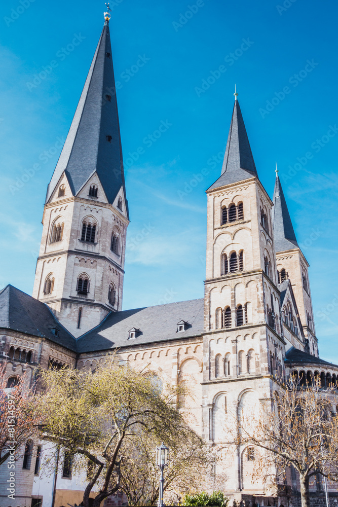 Blick auf das Münster in Bonn Rheinland
