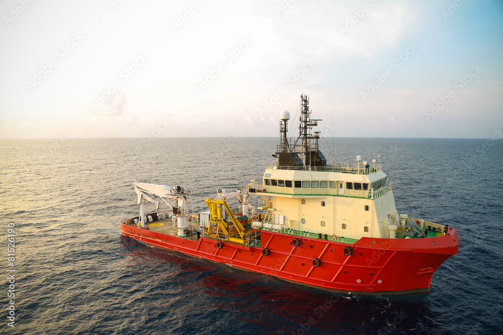 Supply boat operation shipping any cargo or basket Supply boat operation shipping any cargo or basket