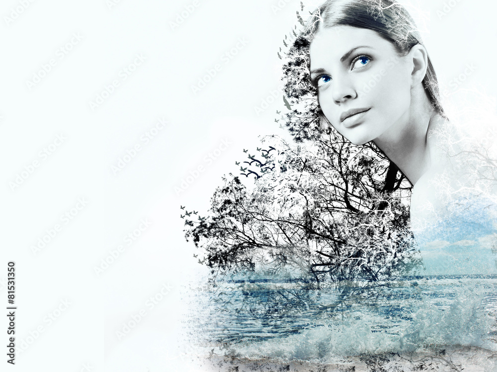 Obraz premium abstract double exposure of woman and waves of the ocean